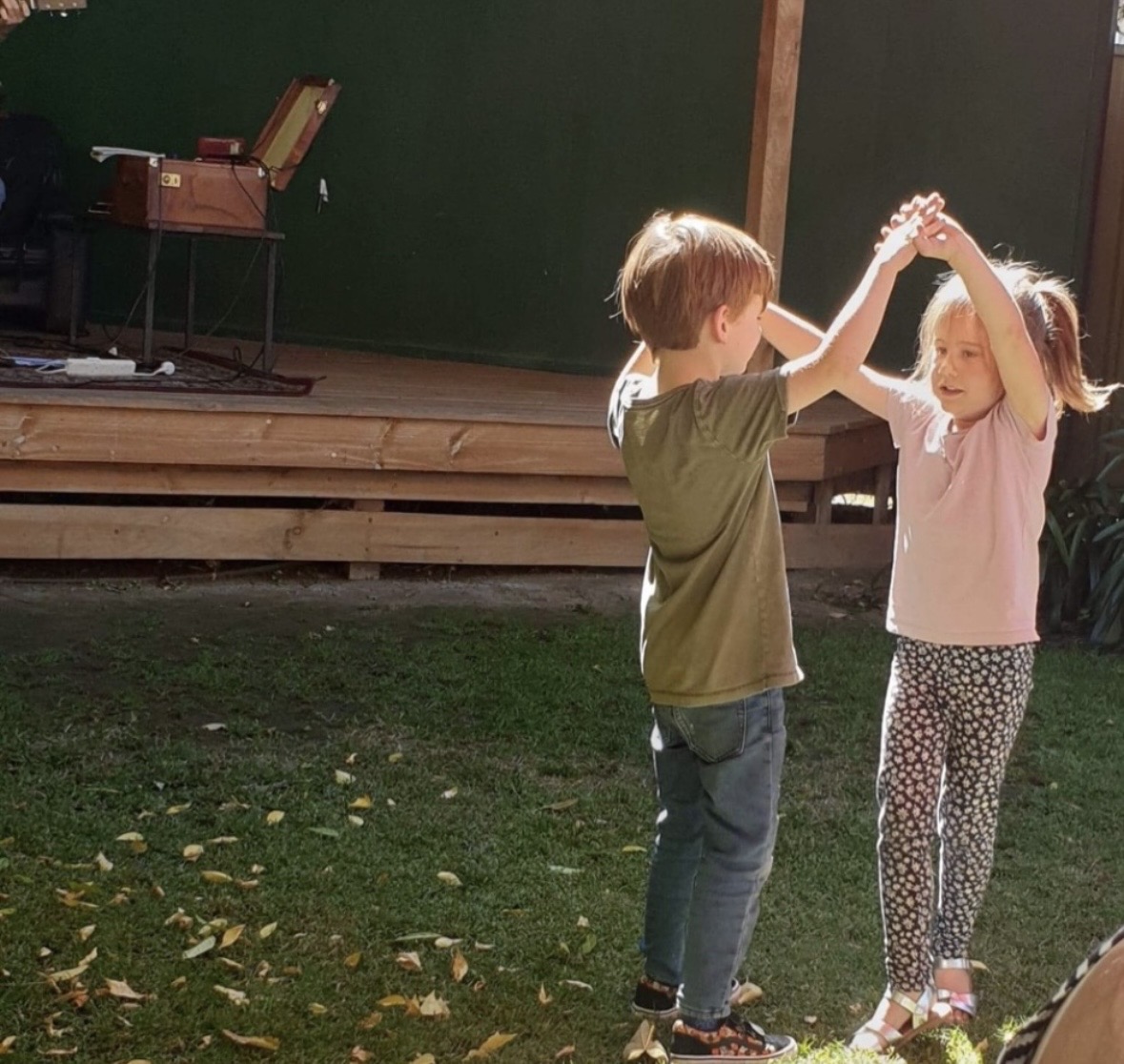 Tell and show dancing